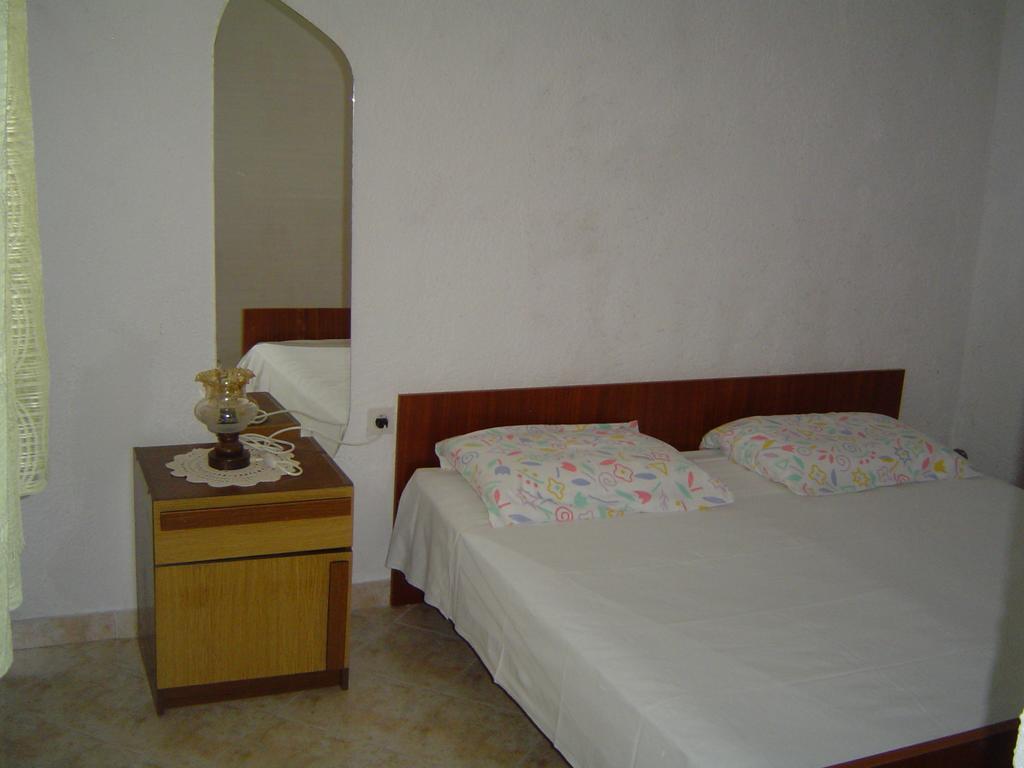 Apartmani Lukin 贝蒂纳 外观 照片