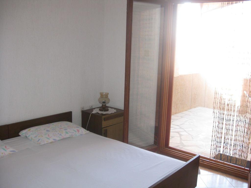 Apartmani Lukin 贝蒂纳 外观 照片